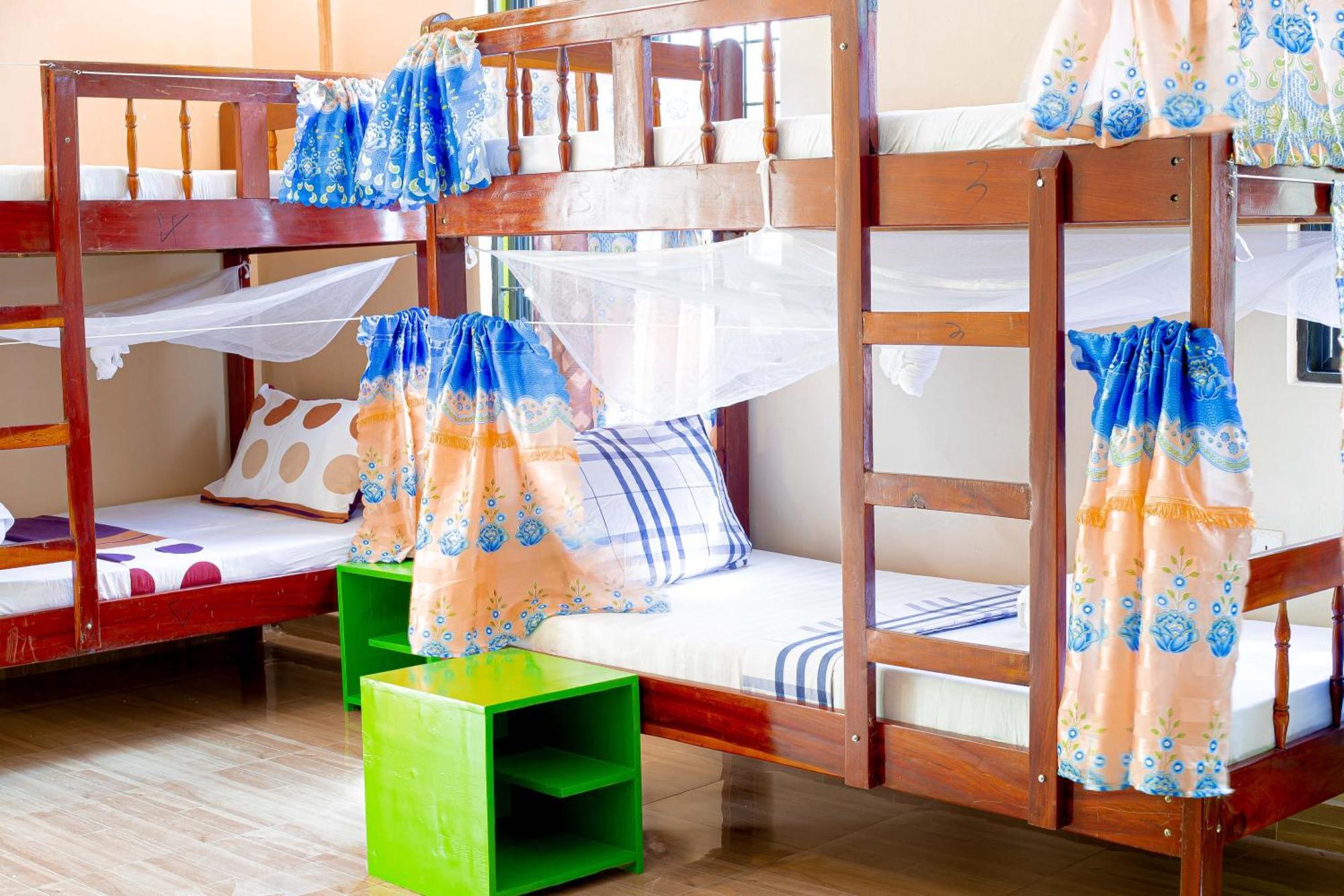 L&J Modern Backpackers Bnb Dar es Salaam Ngoại thất bức ảnh