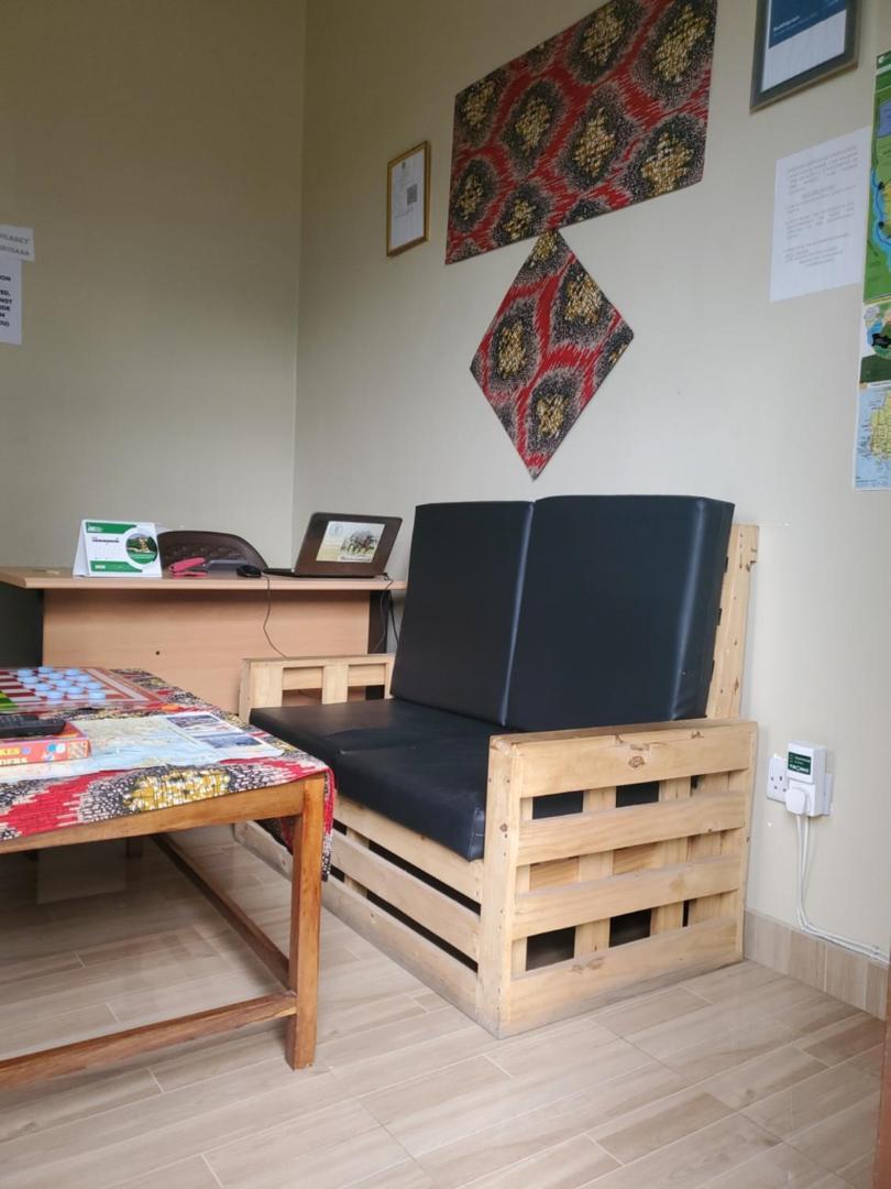 L&J Modern Backpackers Bnb Dar es Salaam Ngoại thất bức ảnh
